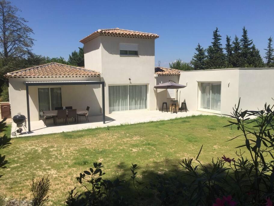 Villa Familiale 9 Pers Cabries Entre Aix Et Marseille 5 Min Gare Aix Tgv 15 Min Aeroport Mp Exteriér fotografie