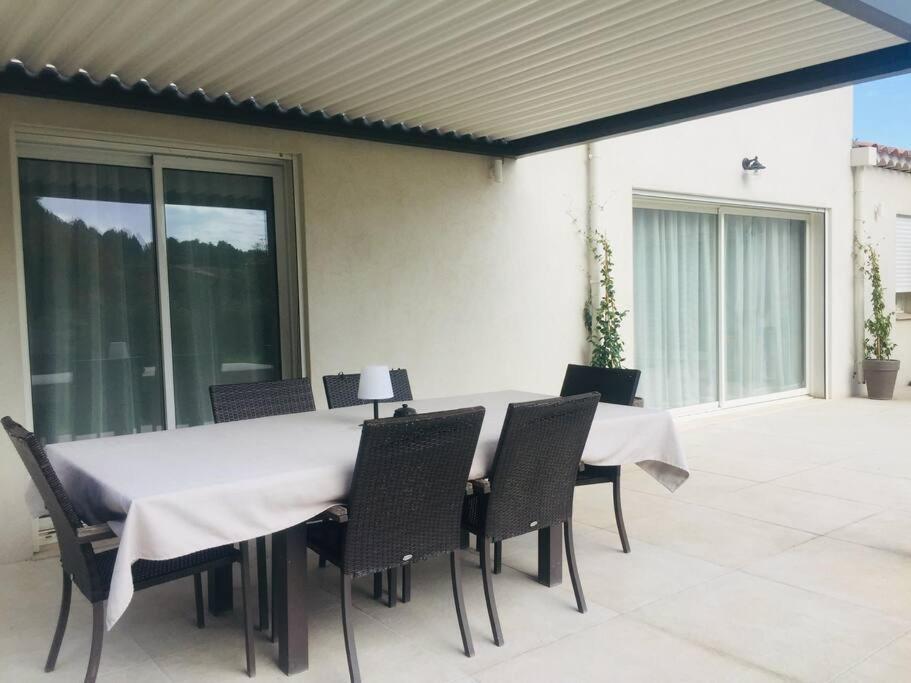Villa Familiale 9 Pers Cabries Entre Aix Et Marseille 5 Min Gare Aix Tgv 15 Min Aeroport Mp Exteriér fotografie
