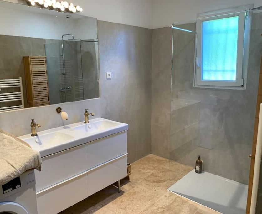 Villa Familiale 9 Pers Cabries Entre Aix Et Marseille 5 Min Gare Aix Tgv 15 Min Aeroport Mp Exteriér fotografie